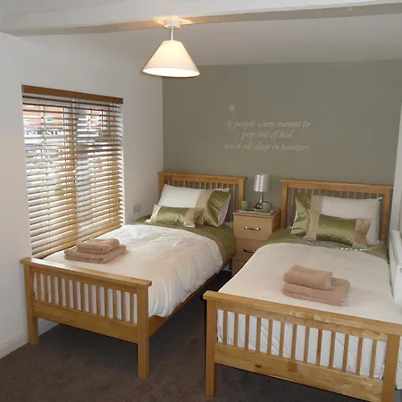 Πανδοχείο The Corner House 3*